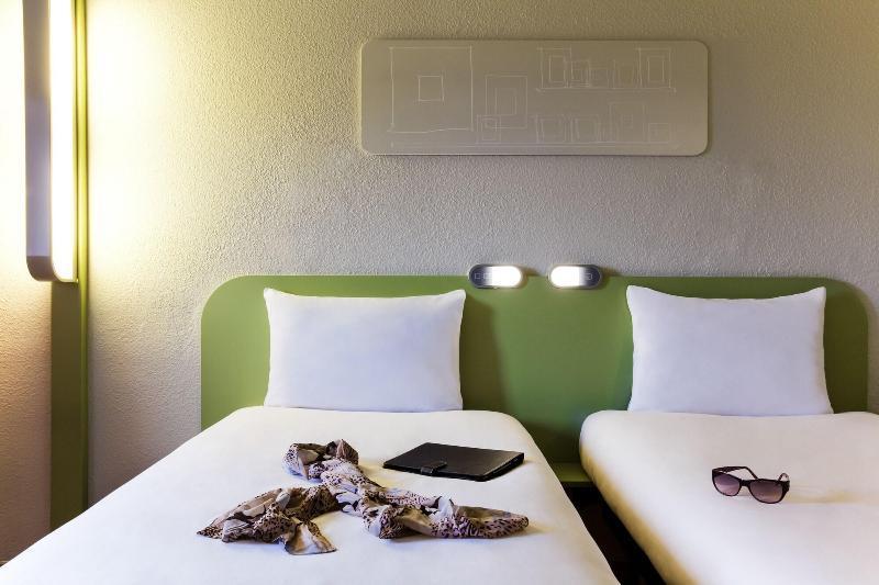 Ibis Budget Versailles Coignières Zewnętrze zdjęcie