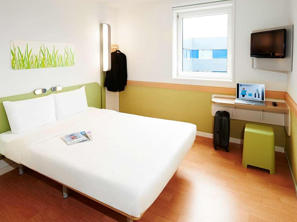 Ibis Budget Versailles Coignières Pokój zdjęcie